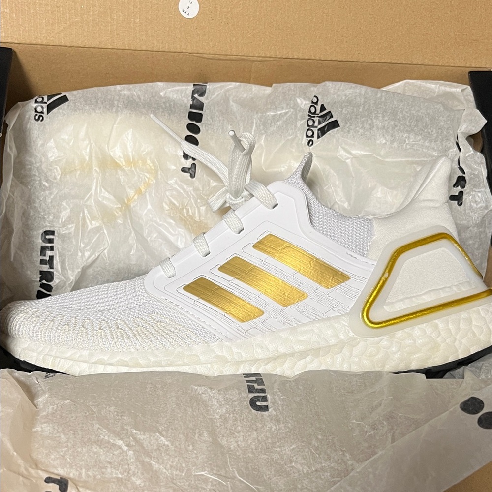 Adidas UltraBOOST 20 white/gold NEW with box mens size 8
